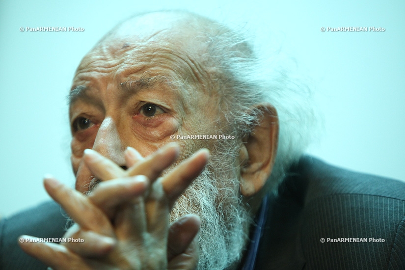 Press conference about famed Turkish-Armenian photographer Ara Güler's Yerevan-hosted exhibit held in National Gallery