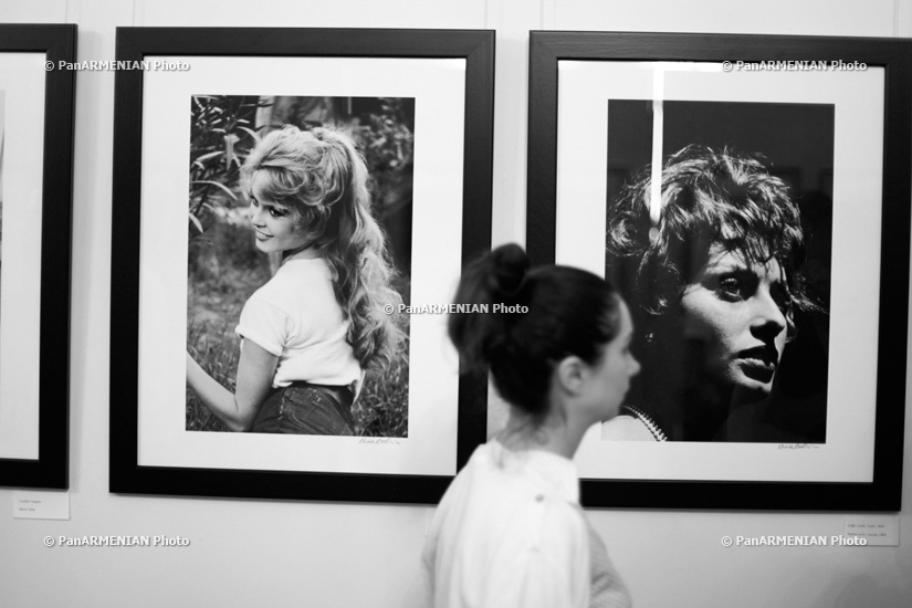 Press conference about famed Turkish-Armenian photographer Ara Güler's Yerevan-hosted exhibit held in National Gallery