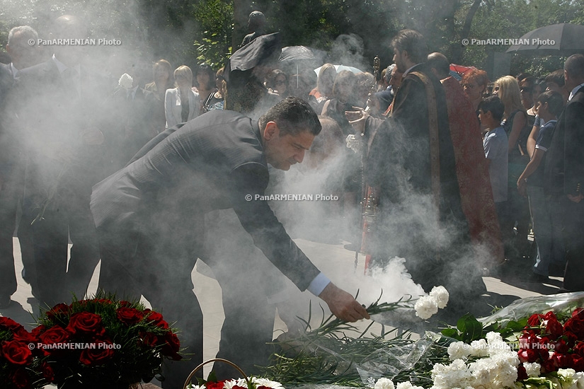 In Pantheon honored the memory of Andranik Margaryan