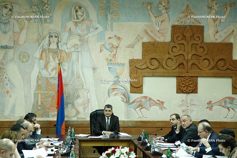 В Армавирской области  состоялось очередное заседание правительства РА