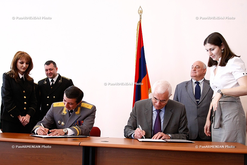 The signing of the Memorandum of Cooperation between the Judicial Acts Compulsory Enforcement Service of RA Ministry of Justice and YSU Faculty of Law