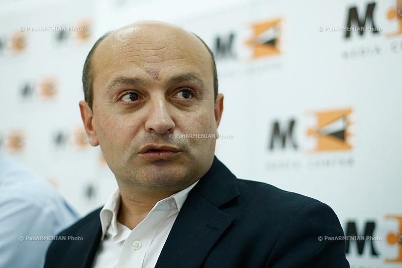 Пресс-конференция представителей блока «Здравствуй, Ереван» Степы Сафарян и Давида Санасаряна
