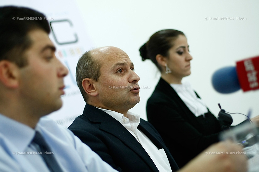 Press conference of  Hello Yerevan bloc of parties' representatives Styopa Safaryan and David Sanasaryan