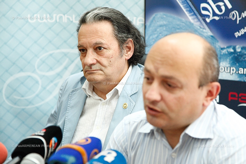 Press conference of Aharon Adibekyan and Heritage Party secretary Styopa Safaryan 