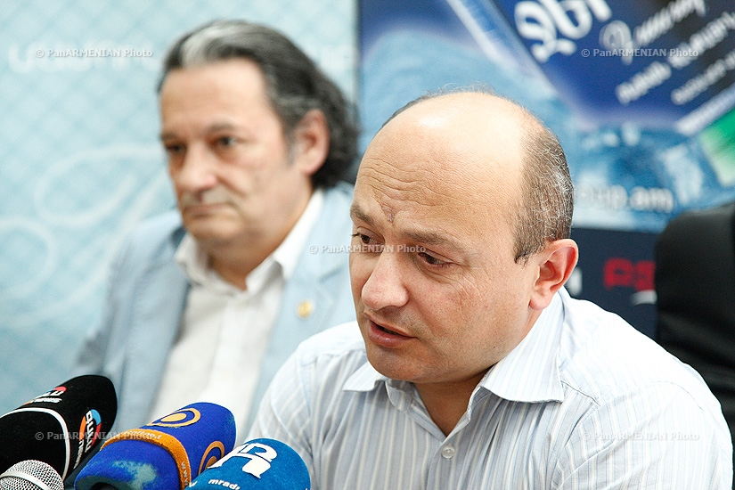 Press conference of Aharon Adibekyan and Heritage Party secretary Styopa Safaryan 