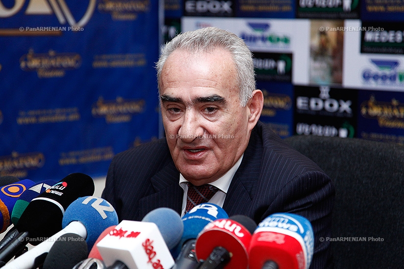 Пресс-конференция главы фракции правящей Республиканской партии Армении Галуста Саакяна