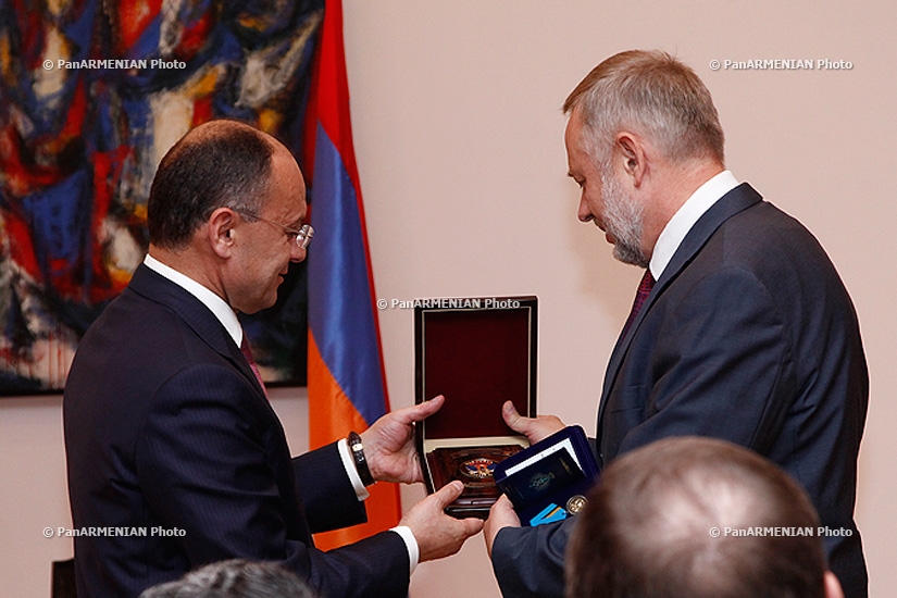Joint briefing and  signing of the agreement between the Secretaries of Security Councils of Armenia and Russia