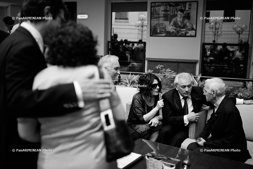 Meeting of Charles Aznavour, Serge Avedikian, Alain Terzian and Arsinée Khanjian