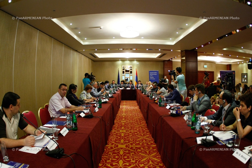 Մարդու իրավունքների միջգերատեսչական հանձնաժողովի անդրանիկ նիստը