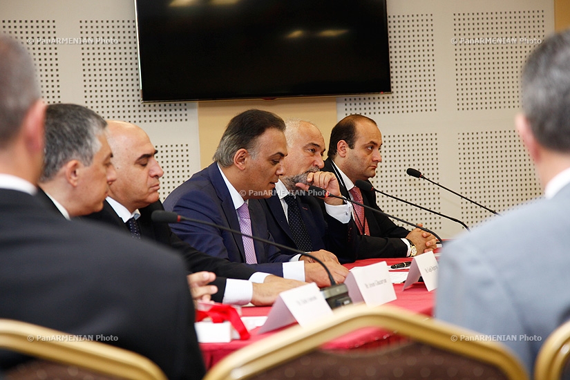  Открытие армяно-румынского бизнес-форума
