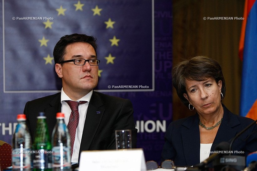 Встреча комиссара ЕС по вопросам расширения и европейской политики соседства Штефана Фюле с представителями гражданского общества Армении 