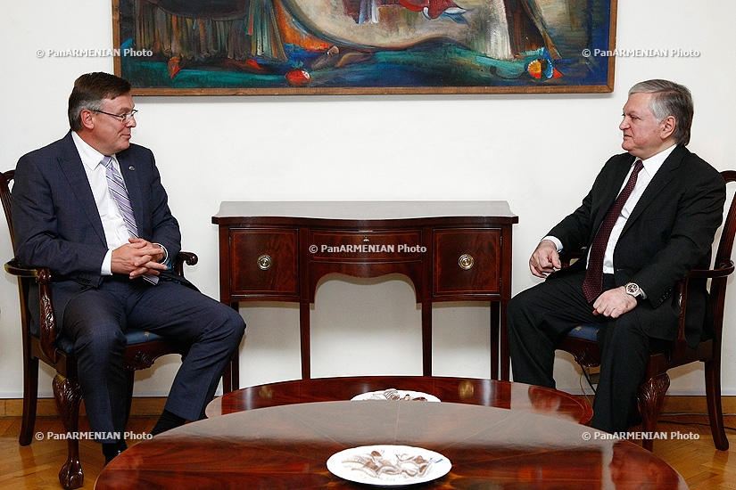 Министр иностранных дел РА Эдвард Налбандян принял председателя ОБСЕ, министра иностранных дел Украины Леонида Кожару