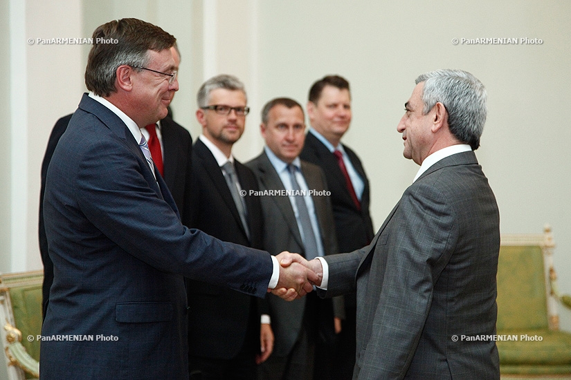 Президент Армении Серж Саргсян принял председателя ОБСЕ, министра иностранных дел Украины Леонида Кожару
