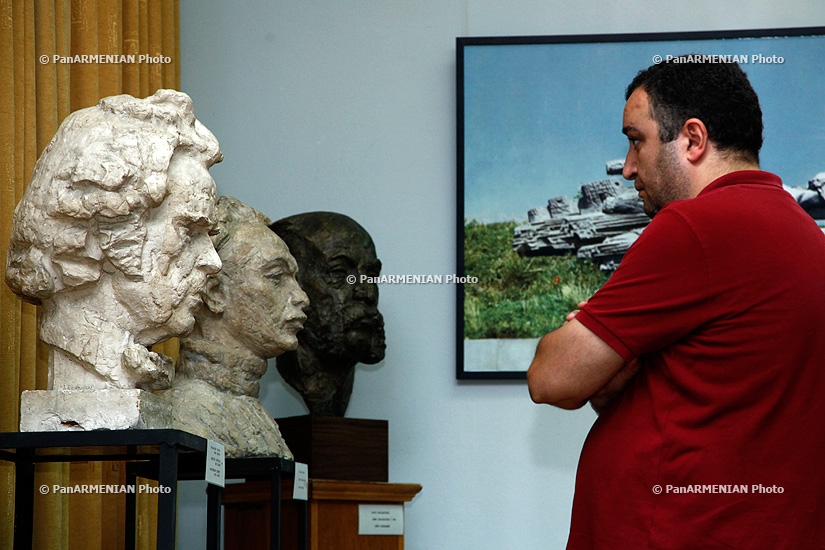 Выставка, посвященная 90-летию со дня рождения народного художника, скульптора Саргиса Багдасаряна