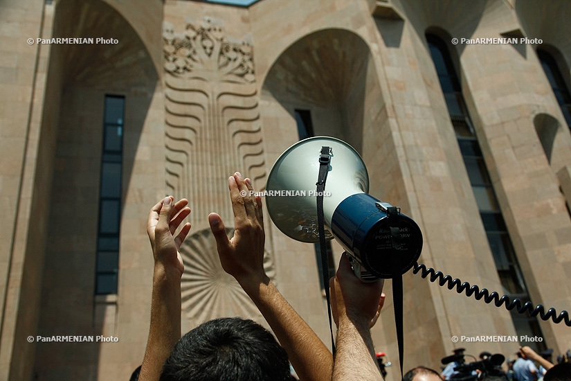 Activists conveyed their demands to Yerevan city administration and began a sit-down strike