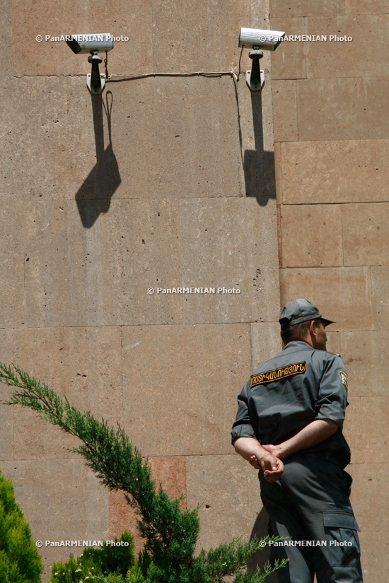 Сидячая забастовка напротив здания мэрии Еревана: День 4