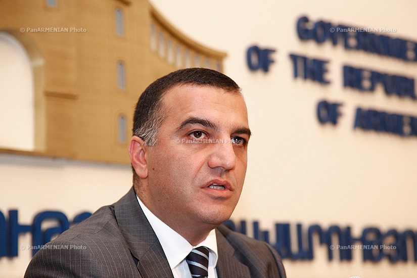 Пресс-конференция Министра труда и социальных вопросов Армении Артема Асатряна