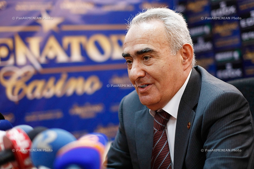 Пресс-конференция главы фракции правящей Республиканской партии Армении Галуста Саакяна