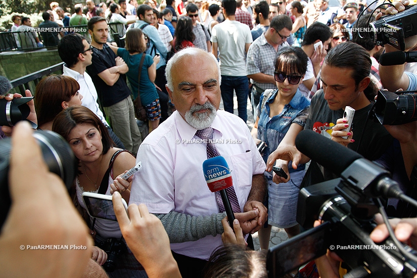 Քաղաքացիները բողոքում են Մաքսային միությանն անդամակցելու Հայաստանի պատրաստակամությանը 