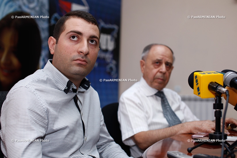Press conference of “Achilles” Drivers Rights Protection Center NGO President Eduard Hovhannisyan and «Parking City Service» director Vazgen Harutyunyan