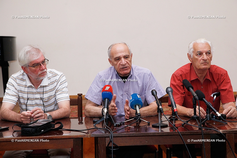Press conference of architects on Covered Market 