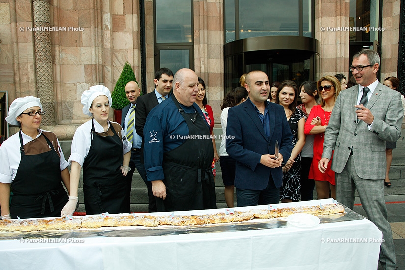 Armenia Marriott and Austrian Airlines organize the tasting ceremony of the longest strudel baked in Caucasus