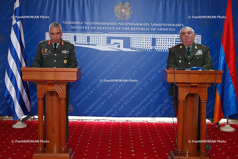 Армения и Греция подписали программу военного сотрудничества на 2014 год