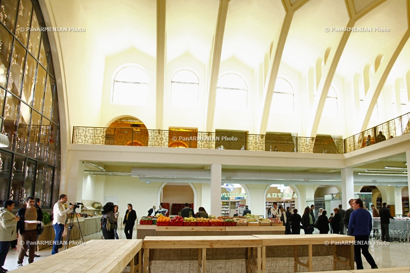 Covered market is open after 	 renovation