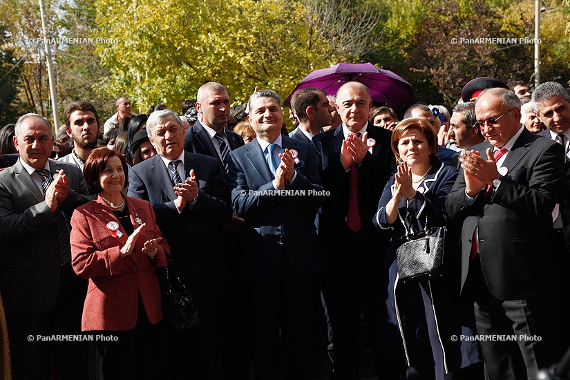Премьер-министр Армении Тигран Саргсян принял участие в праздничных мероприятиях, посвященных Дню Гюмри