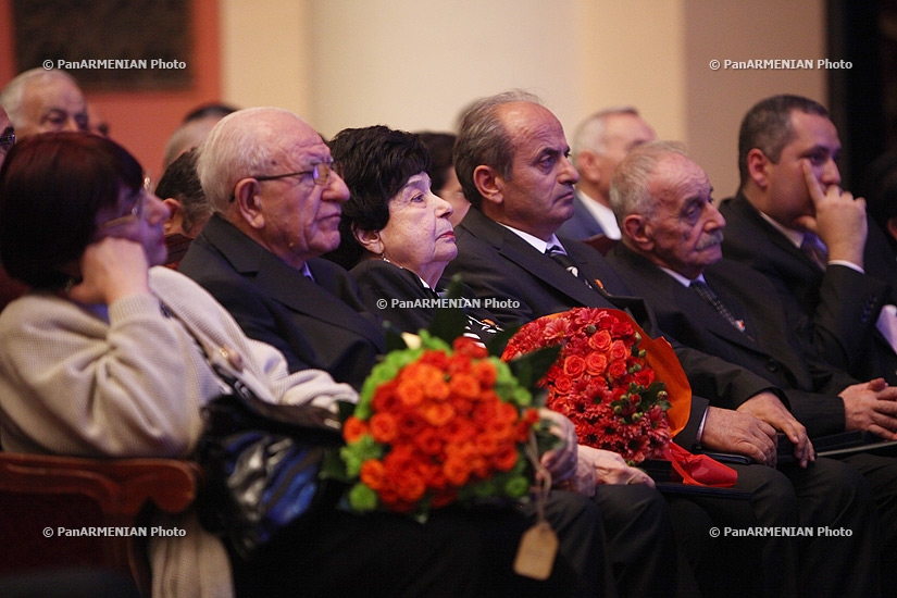 Президент Армении Серж Саргсян принял участие в торжественном заседании, посвящённом 70-летию Национальной академии наук РА