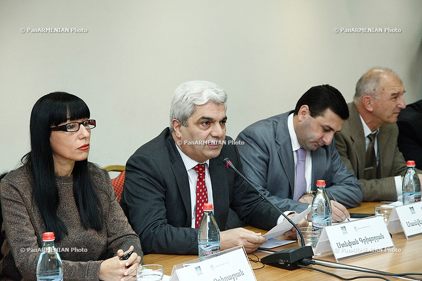 Обсуждение на тему «Четыре годы восточного партнерства: Результаты и вызовы: Точки зрения армянских политиков и экспертов»