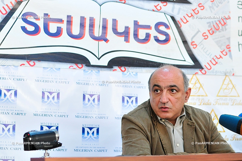 Երևանի մամուլի ակումբի նախագահ Բորիս Նավասարդյանի մամուլի ասուլիսը