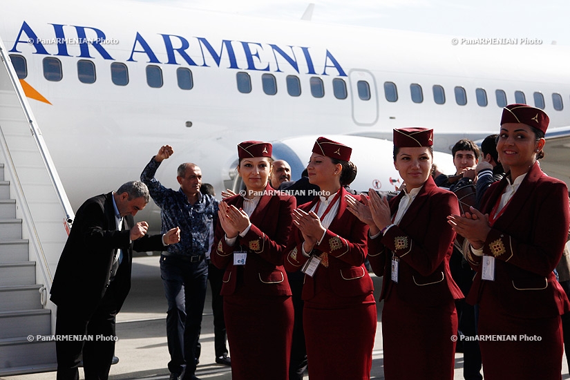 Landing and presentation of Boeing 737 aircraft of Air Armenia company