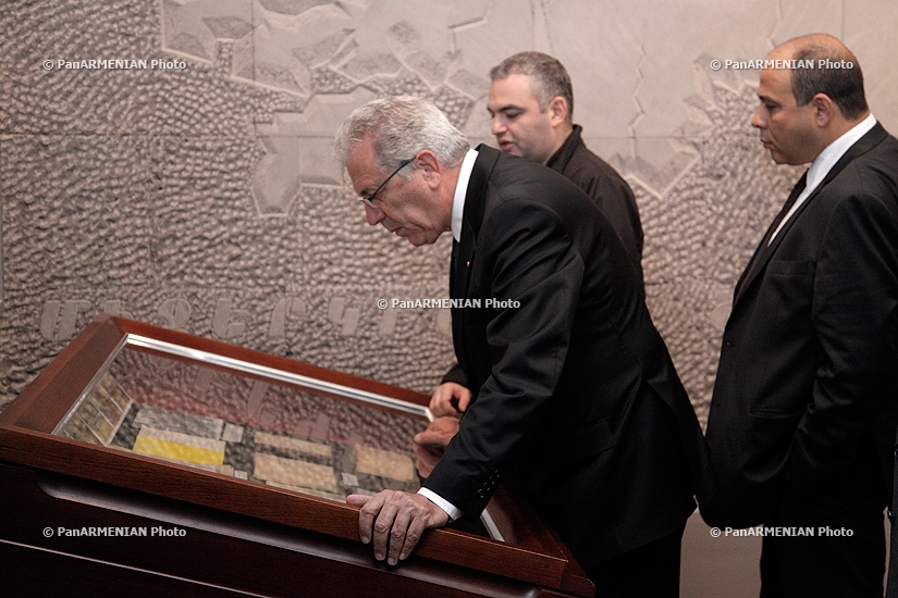Delegation led by Greek National Defense Minister Dimitris Avramopoulos visits Armenian Genocide Memorial Tsitsernakabnerd