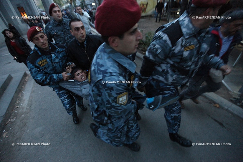  Միլիոն դիմակավորների երթն Երևանում