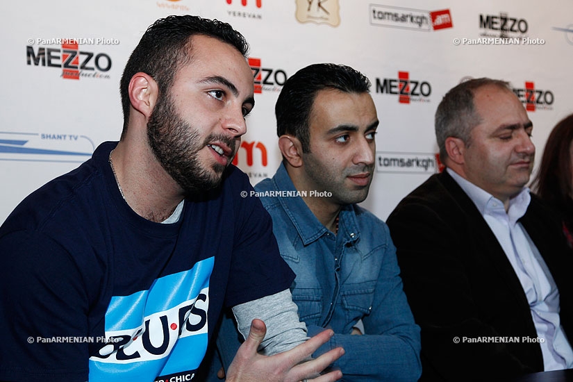 Press conference on blues week and performances of bluesman Toronzo Cannon 
