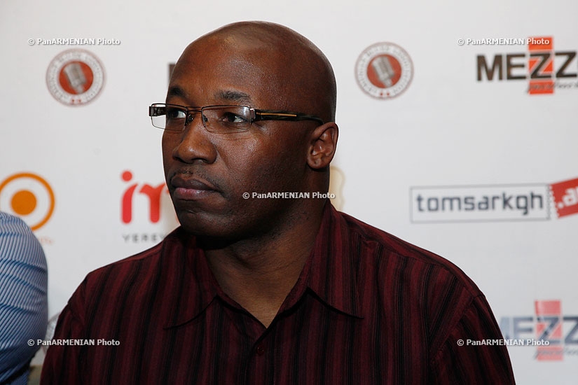 Press conference on blues week and performances of bluesman Toronzo Cannon 