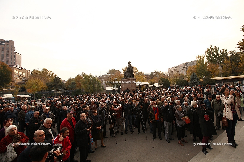 Митинг воинов-освободителей на площади Свободы 