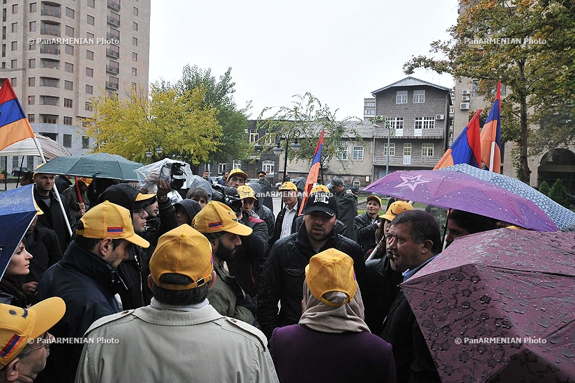 Folk dances in the frameworks of the actions for protection of Covered Market 