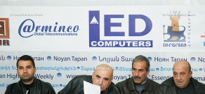 Пресс-конференция при участии таксистов Еревана