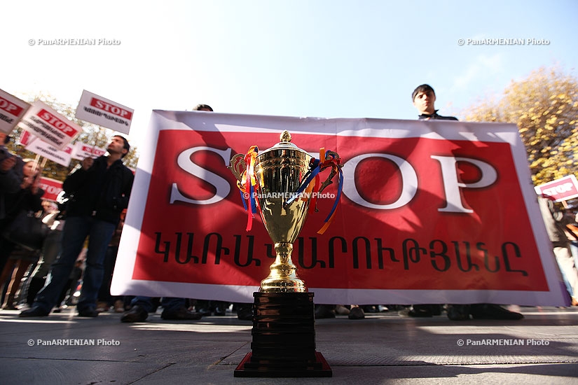 Студенческий союз АРФД Никол Агбалян инициировал шествие STOP
