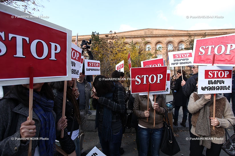 Студенческий союз АРФД Никол Агбалян инициировал шествие STOP
