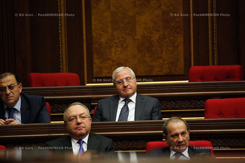 Discussions of 2014 draft state budget at Armenian parliament special session