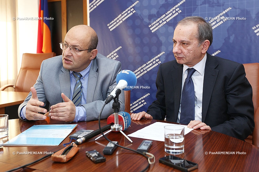 RA Minister of Economy Vahram Avanesyan and  UITE executive director Karen Vardanyan