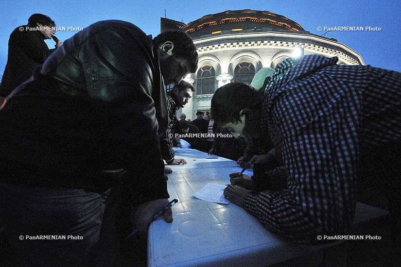 Signature campaign against gas and electricity price increase 