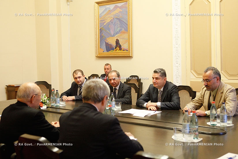 RA Govt. Prime minister Tigran Sargsyan receives Retired CEO of Hitachi Electronic Devices Group Tsugio Makimoto 