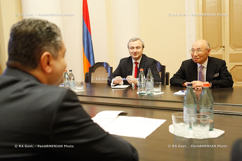 RA Govt. Prime minister Tigran Sargsyan receives Retired CEO of Hitachi Electronic Devices Group Tsugio Makimoto 