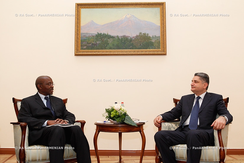 RA Govt. Prime minister Tigran Sargsyan receives Henry Kerali, the World Bank's Regional Director for the South Caucasus