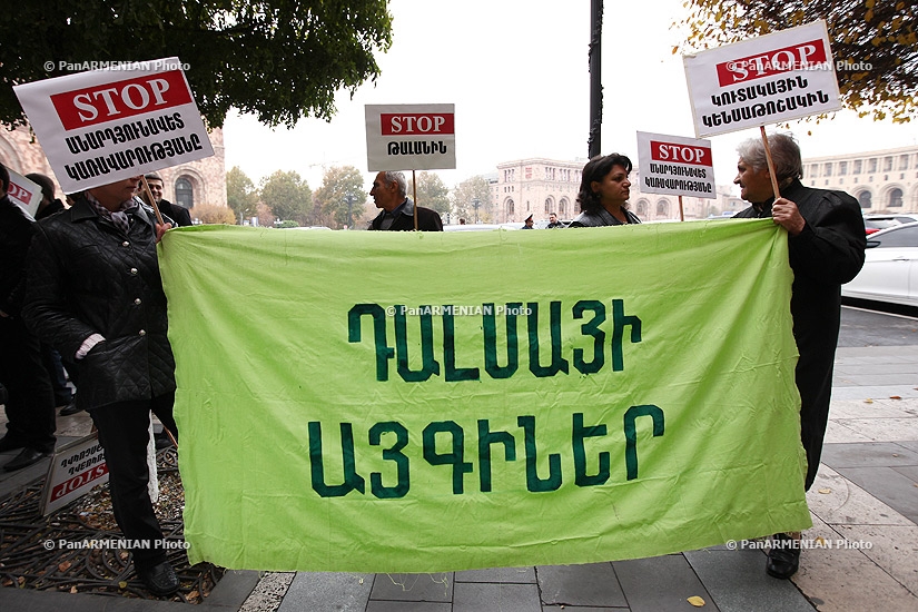 Акция против 5 процентов пенсионных взносов 