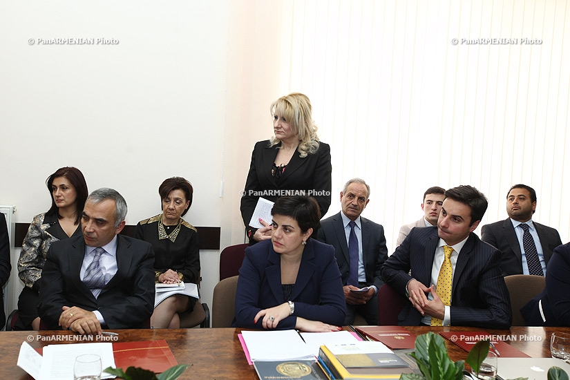 President Serzh Sargsyan holds consultations with  management team of Minsitry of Culture